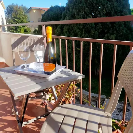 Sunny House Appartamento Sirmione