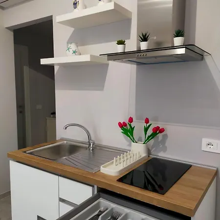Sunny House 시르미오네