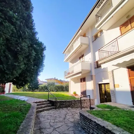 Sunny House 아파트